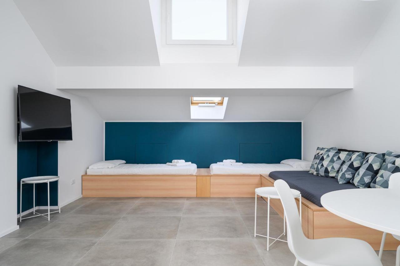Design Attic Porta Venezia Centrale 65M2 - Self Check-In มิลาน ภายนอก รูปภาพ