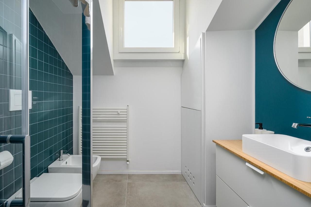 Design Attic Porta Venezia Centrale 65M2 - Self Check-In มิลาน ภายนอก รูปภาพ