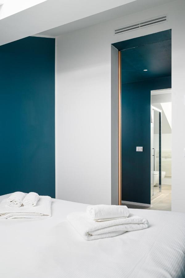 Design Attic Porta Venezia Centrale 65M2 - Self Check-In มิลาน ภายนอก รูปภาพ