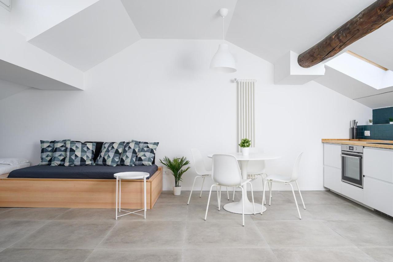 Design Attic Porta Venezia Centrale 65M2 - Self Check-In มิลาน ภายนอก รูปภาพ
